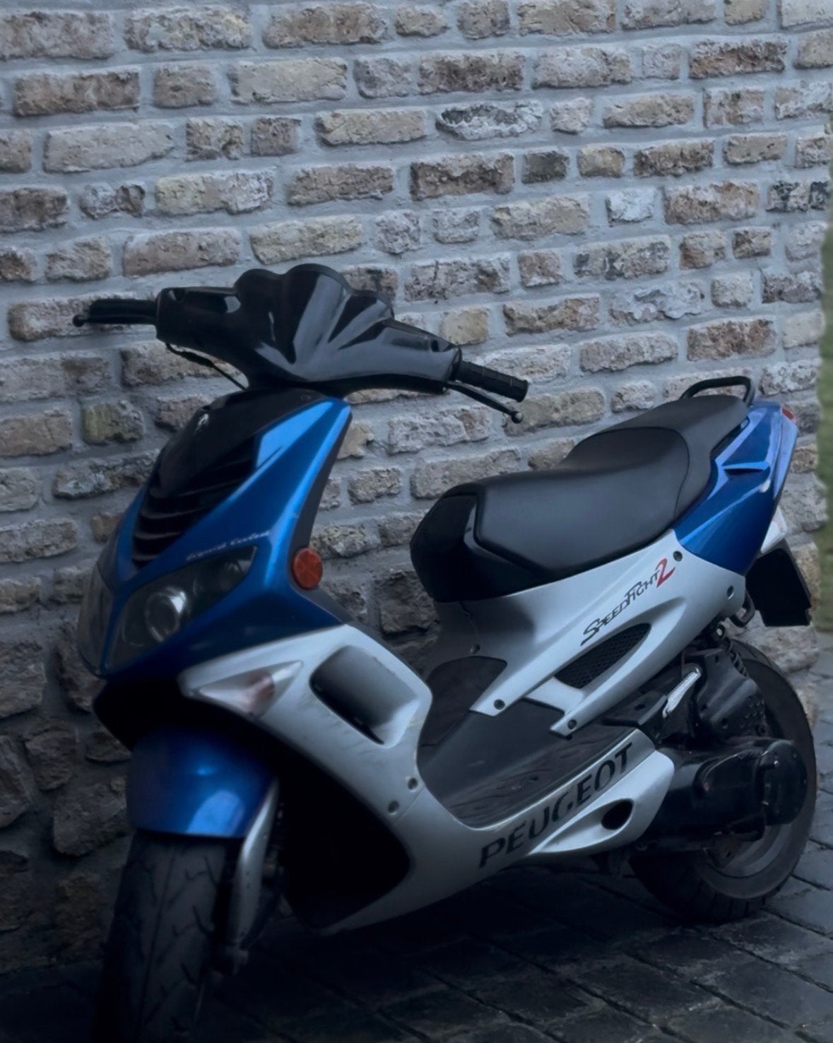Brommer of scooter gezocht, Enlèvement, Comme neuf