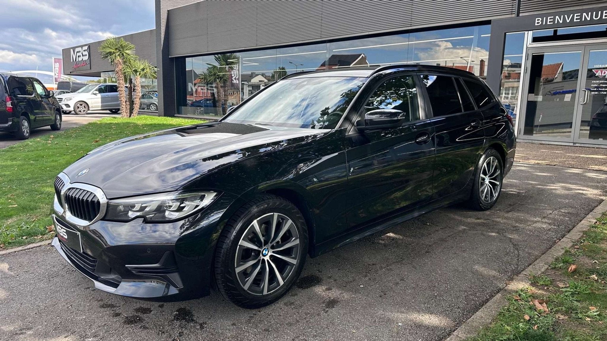 BMW 3 Serie 318 *Touring 318 dA * RADAR AV/AR* GARANTIE 12 M, Auto's, 4 cilinders, 136 pk, Zwart, Leder