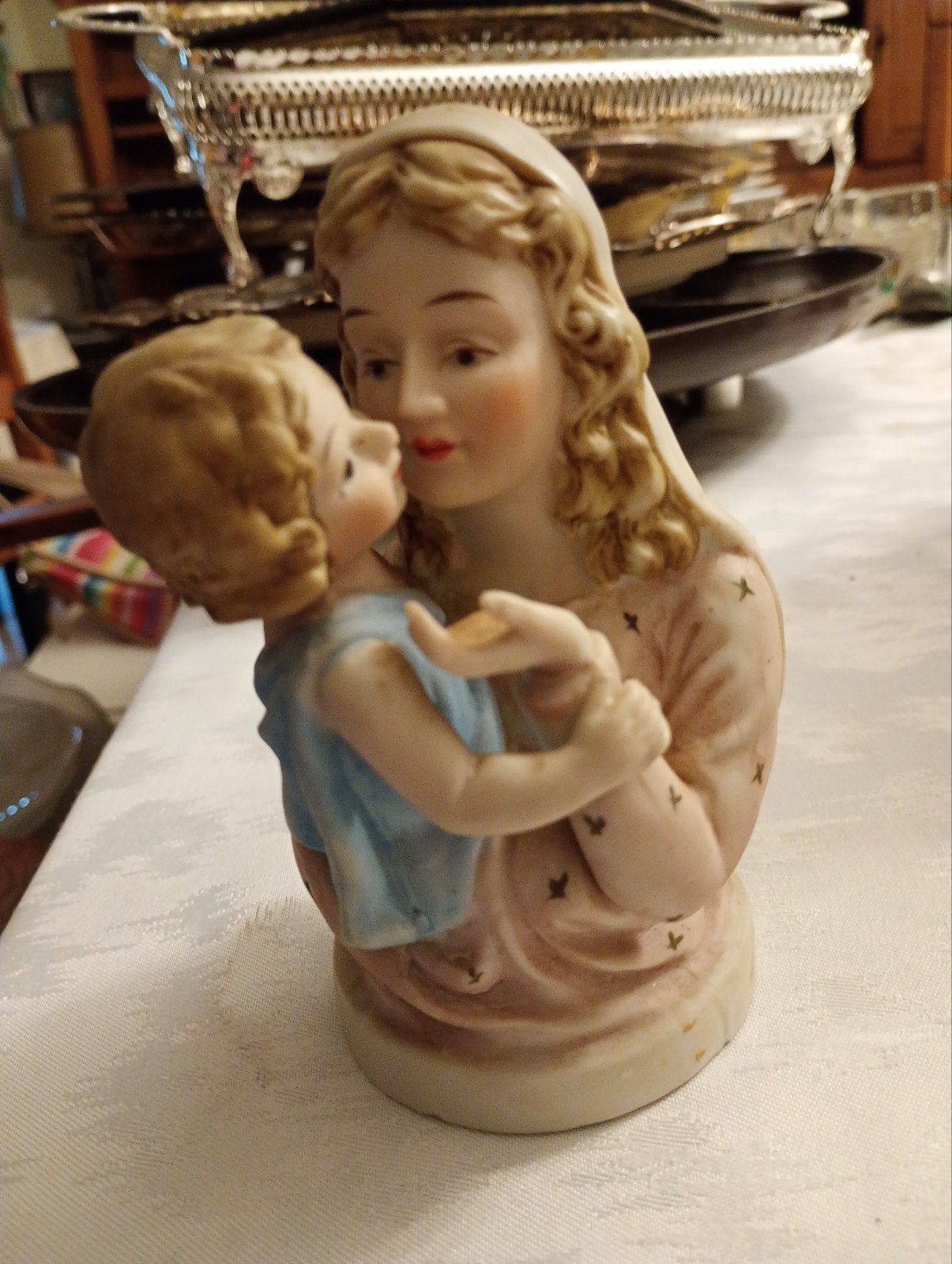 Maria met kind. Tilso beeldje., Ophalen