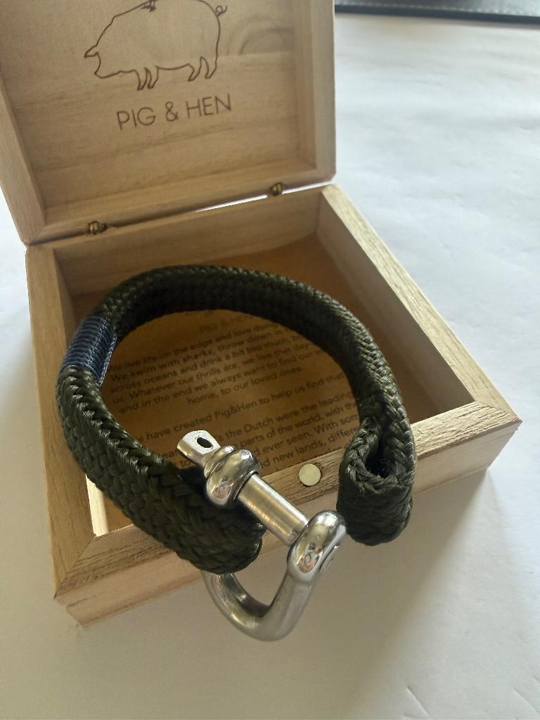 Armband Pig&Hen, Handtassen en Accessoires, Armbanden, Ophalen, Nieuw, Zwart