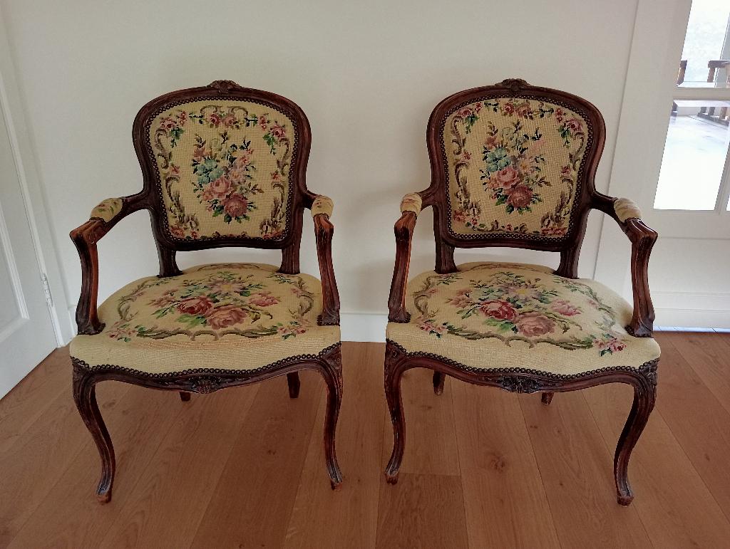 Antiek zeteltje Louis XV stijl  (al  1 zetel verkocht)., Antiquités & Art, Antiquités | Meubles | Chaises & Canapés, Enlèvement