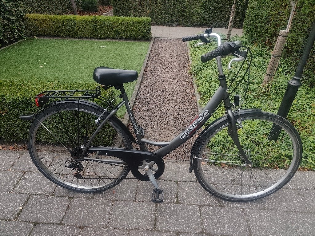 Damesfiets quardo, Fietsen en Brommers, Ophalen, Versnellingen