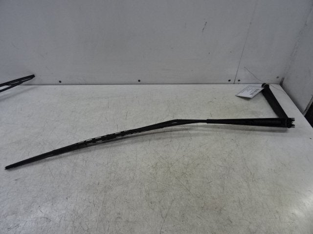 BRAS ESSUIE-GLACE AVANT DROIT Porsche Panamera (970), Porsche Deutschland GmbH, Porscheplatz 1
70435  Stuttgart, DE, Porsche, Info@porsche.de