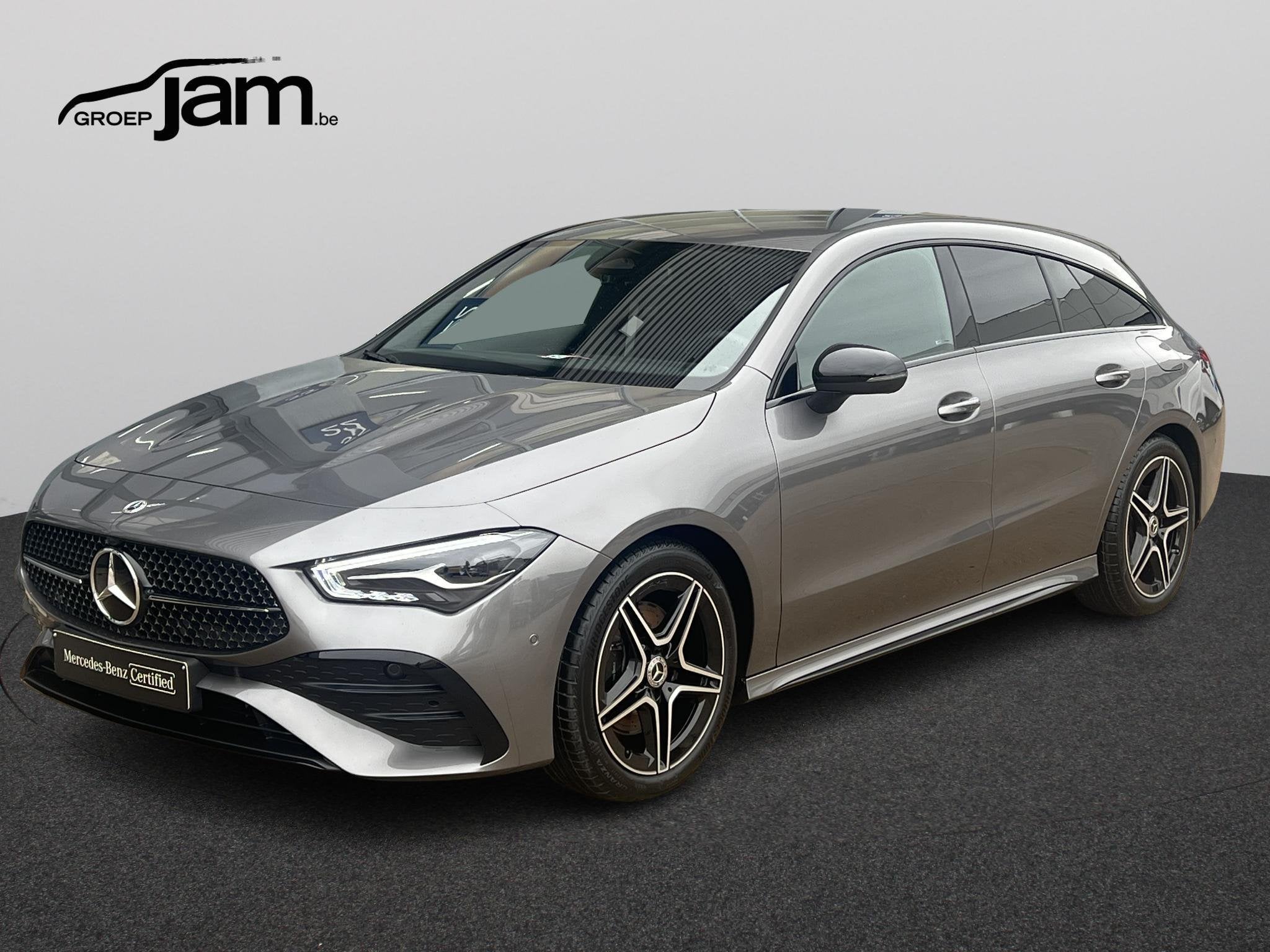 Mercedes-Benz CLA Shooting Brake 200 AMG line, CLA, Stof, Zwart, 4 cilinders