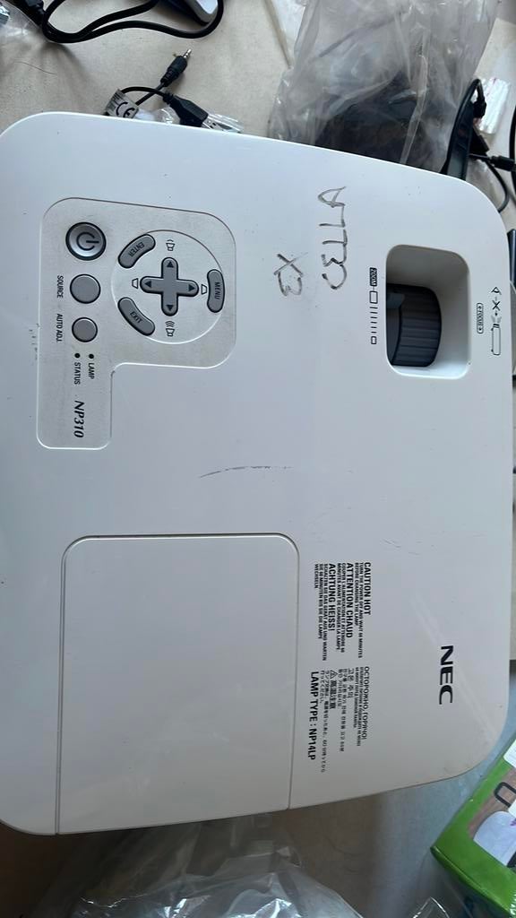 NEC NP310 projector, Audio, Tv en Foto, Beamers, Ophalen of Verzenden, Gebruikt