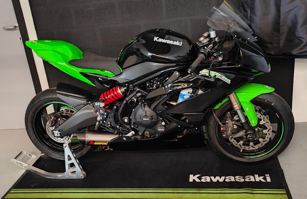 Moto de piste / circuit., Plus de 35 kW, 2 cylindres, Super Sport, 650 cm³