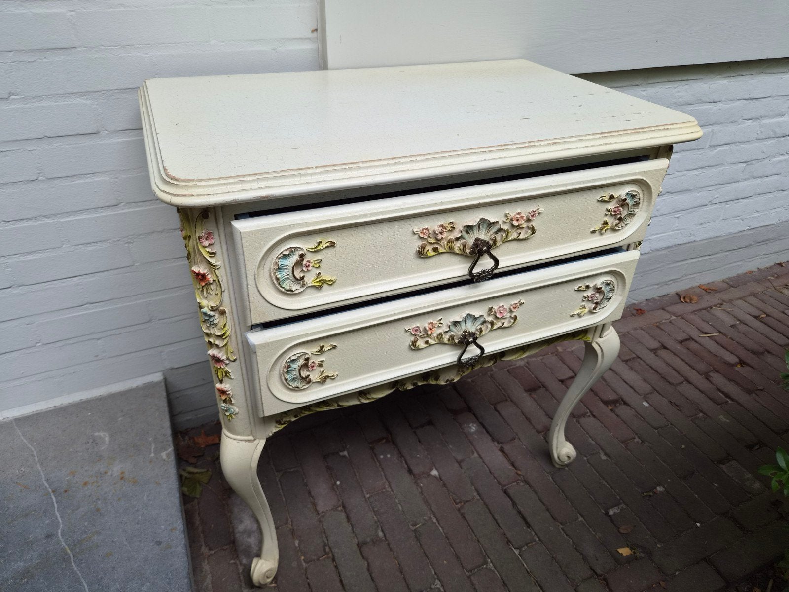 tafel / nachtkastje, Huis en Inrichting, Ophalen