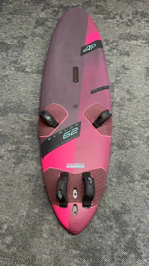 JP Slalom Pro 62 2020, Sports nautiques & Bateaux, Planche à voile