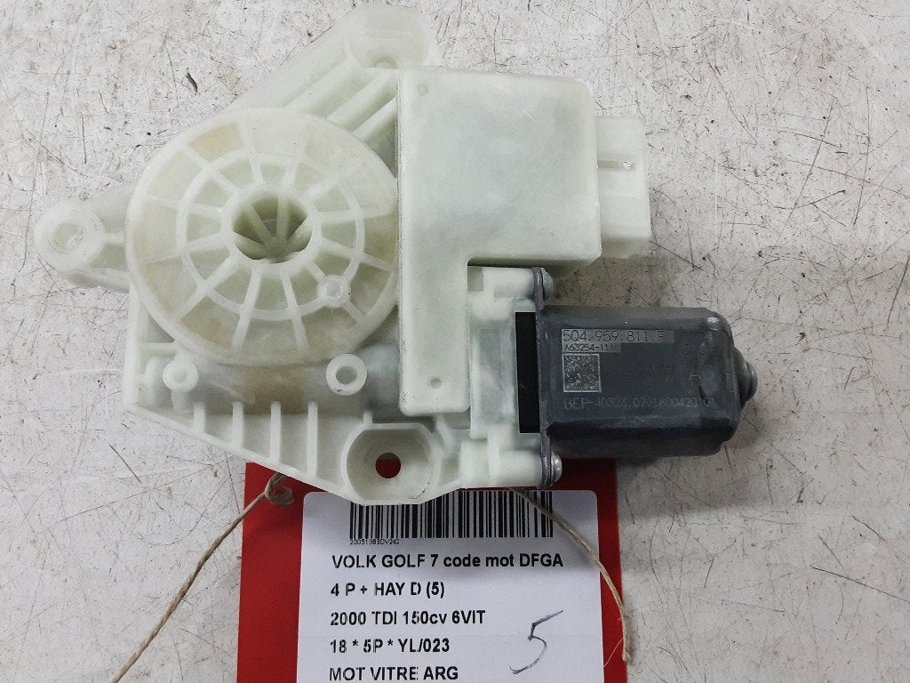 MOTEUR LEVE VITRE ELECTRIQUE ARRIÈRE GAUCHE Golf VII (AUA), Arrière, Volkswagen, Mevr. I. Hauben, Utilisé