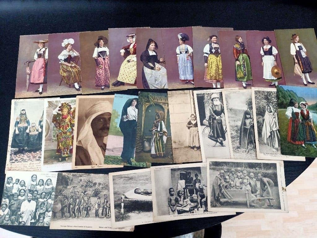 54 types/klederdrachten, Verzamelen, Postkaarten | Buitenland, Ophalen of Verzenden
