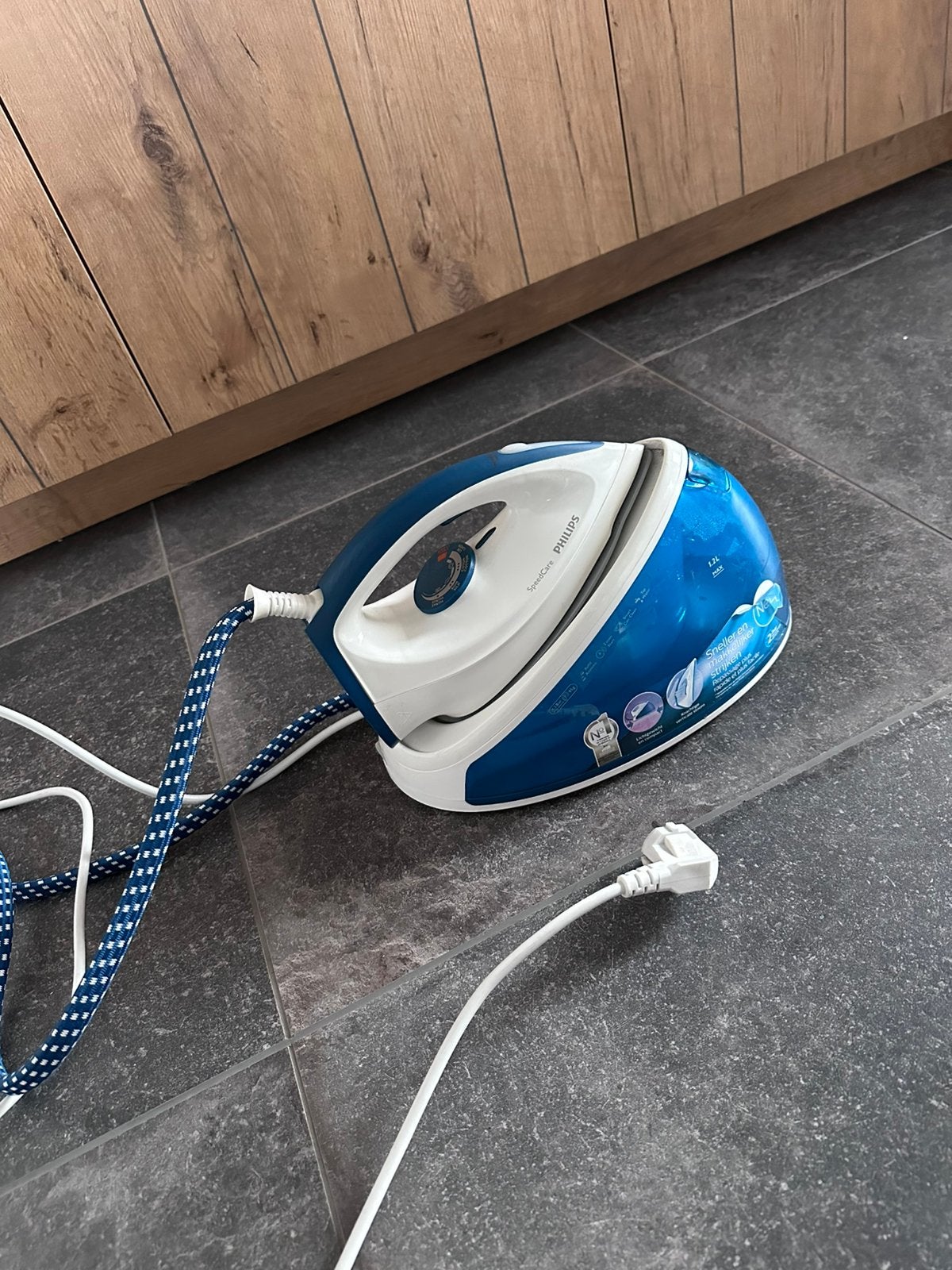 Strijkijzer Philips, Elektronische apparatuur, Ophalen, Zo goed als nieuw, Strijkijzer met snoer