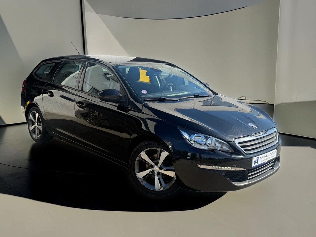 Peugeot 308 SW 1.2 Benzine – 117.070 km – Navi – Cruis, Auto's, Peugeot, Voorwielaandrijving, https://public.car-pass.be/vhr/fb05adcd-4a8d-412a-a789-edcab3e1f864