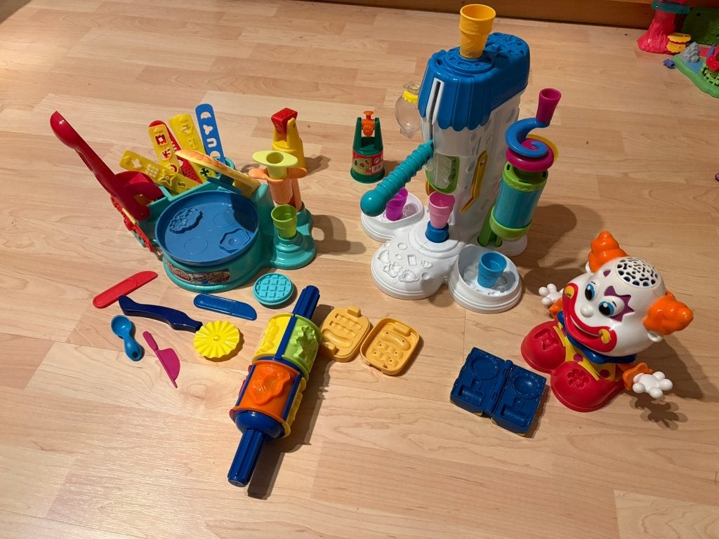 play-doh plasticine machine à glace + clown + pizza + divers, Enlèvement ou Envoi, Utilisé, Bricolage
