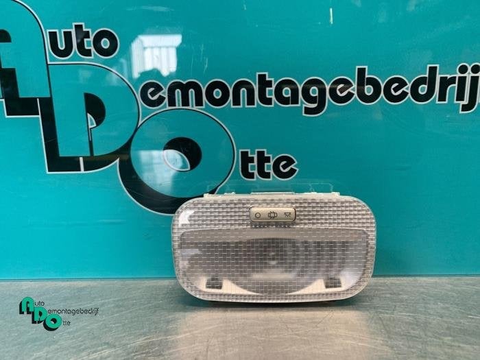 Eclairage intérieur arrière d'un Peugeot 308 (308 08-), Autos : Pièces & Accessoires, Éclairage, -, 3 mois de garantie, Utilisé