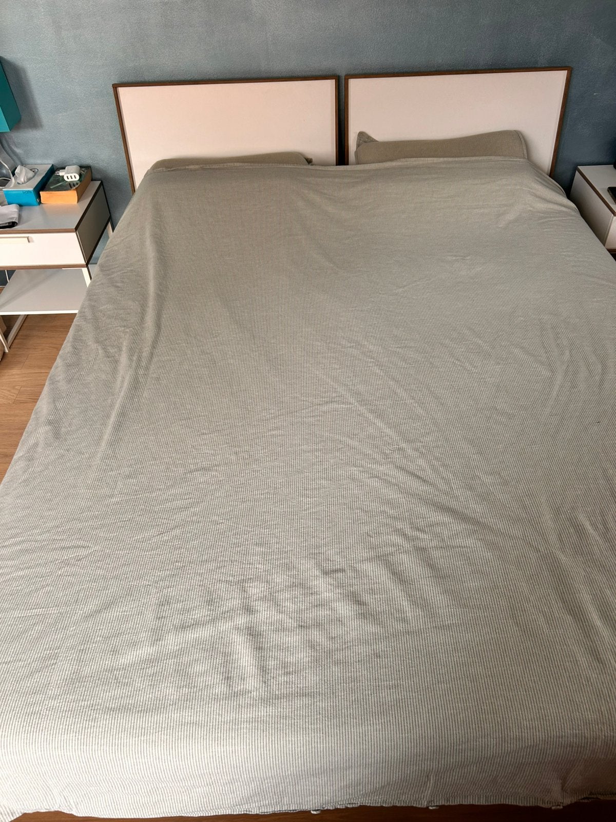 Lit double avec sommier à lattes et matelas double, Brun, Enlèvement, Utilisé, 200 cm