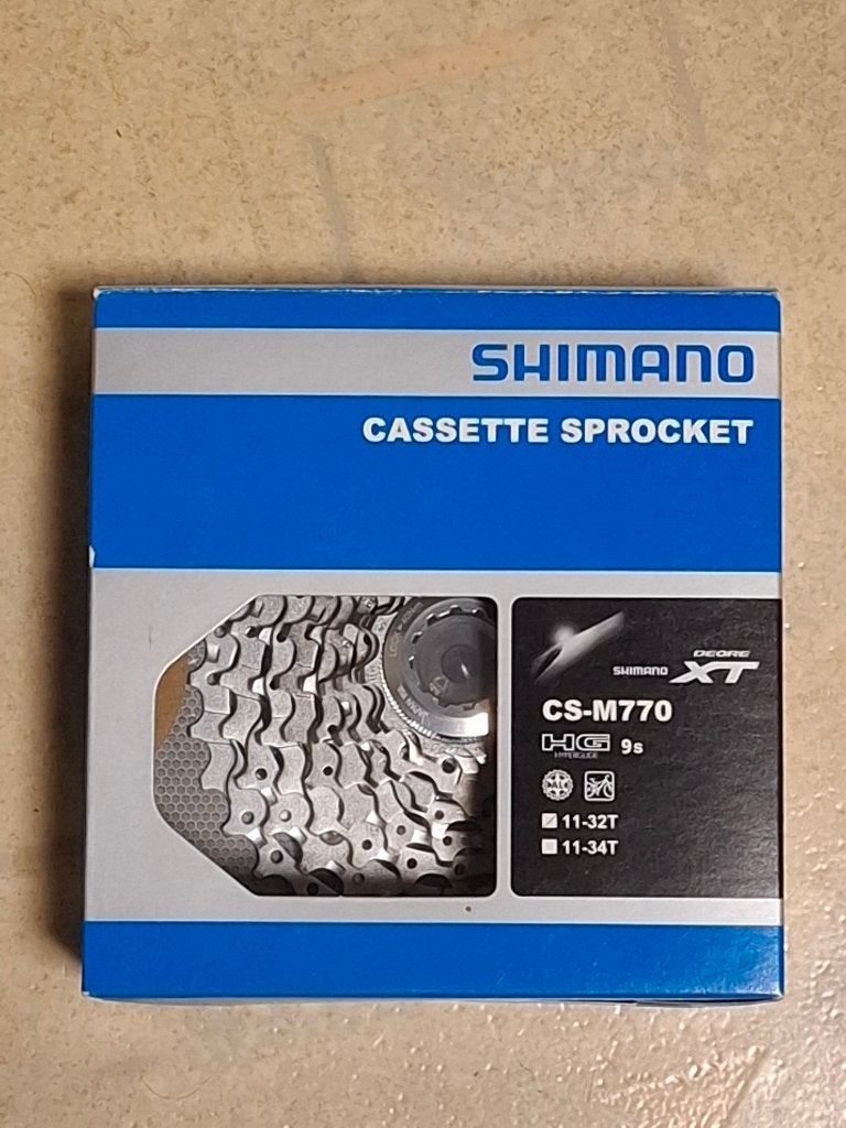 NOUVEAU - Cassette Shimano DEORE XT, Neuf, Shimano deore XT, Enlèvement ou Envoi, Racefiets