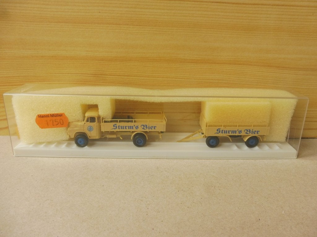 1:87 Brekina 4257 MAN 520 Pausbacke 1956–1962 Sturm´s Bier, Ophalen of Verzenden, Zo goed als nieuw, Bus of Vrachtwagen, Brekina