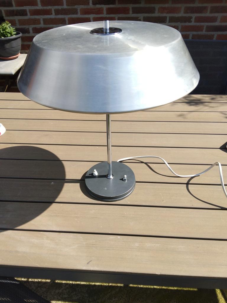 Bureau lamp louis kalff, Ophalen