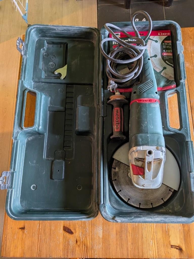 Meuleuse Metabo WX 24-230 - 2400W  + coffret + 3 disques, Bricolage & Construction, Outillage | Meuleuses, Enlèvement, Utilisé