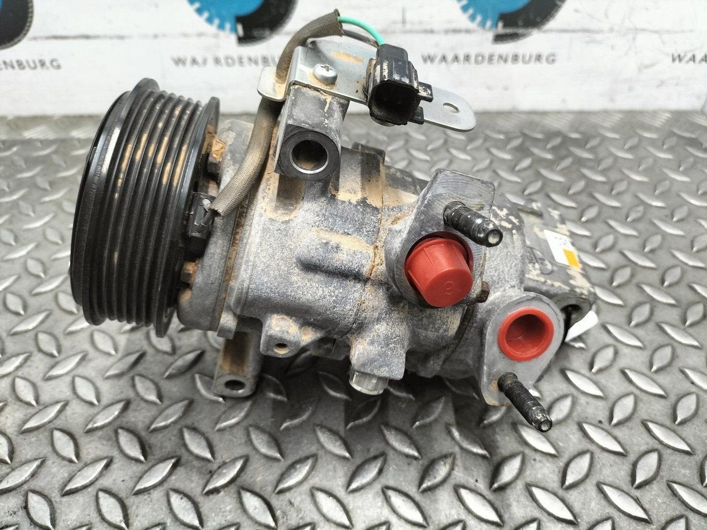 FORD TRANSIT COURIER TREND AIRCO COMPRESSOR / AIRCOPOMP H1BH, Ophalen of Verzenden, Gebruikt, ARN erkend