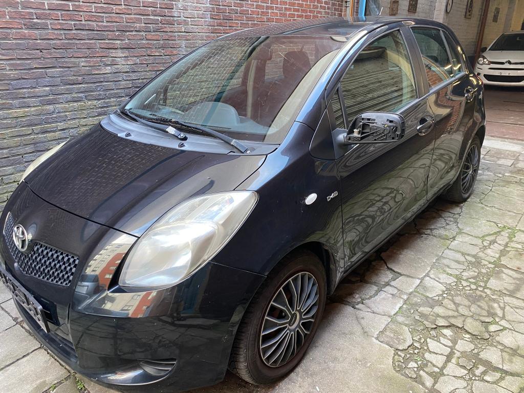 Toyota, Airbags, Entreprise, Boîte manuelle, 5 portes