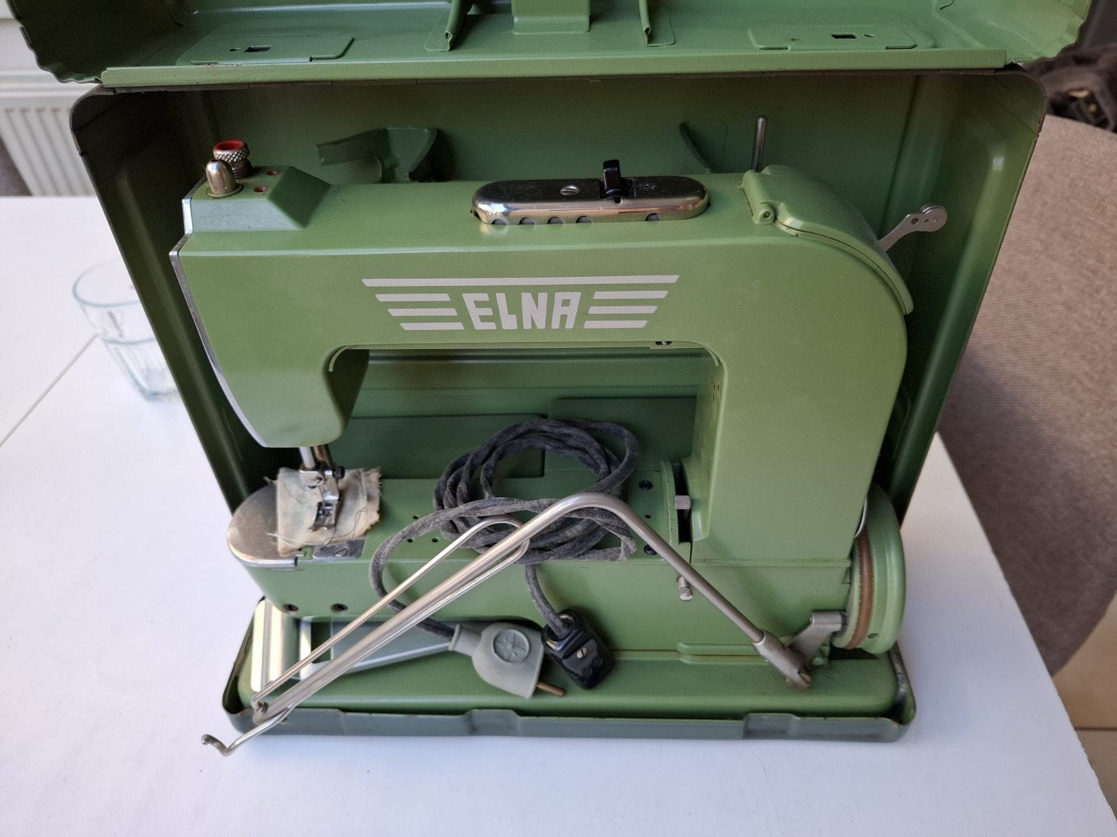 Vintage elna naaimachine, Antiek en Kunst, Ophalen