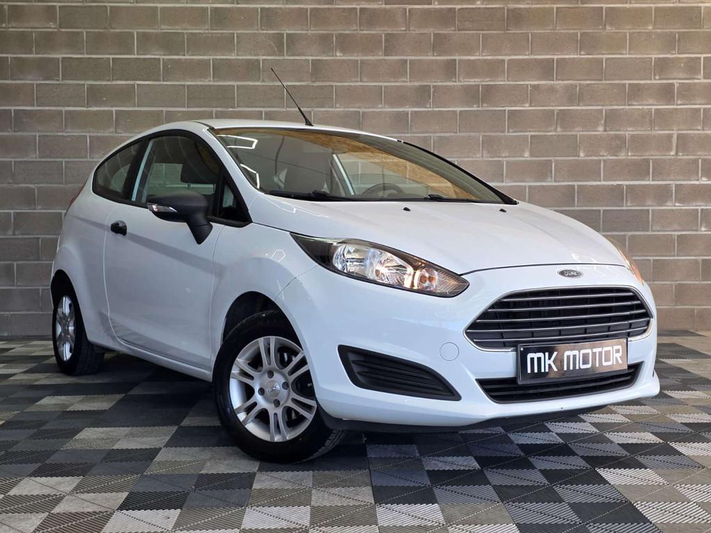 Ford Fiesta 1.25 ESSENCE 60CV || 3 PORTES (bj 2016), Auto's, Voorwielaandrijving, Euro 5, Stof, Gebruikt