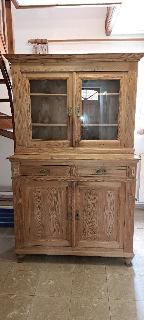 Buffet deux corps en pin, 25 à 50 cm, Avec porte(s), Utilisé, Moins de 50 cm