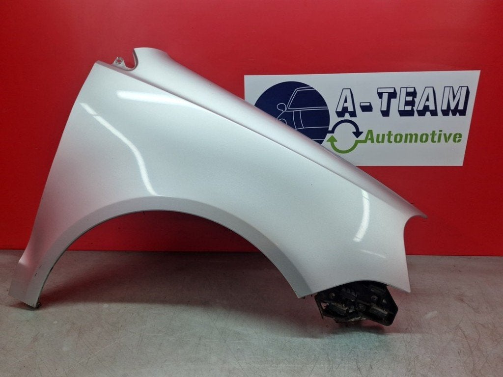 AILE AVANT DROITE Polo IV (9N1 / 2/3) (|6Q0821106E|), Autos : Pièces & Accessoires, Volkswagen, Volkswagen AG, Garde-boue, Utilisé