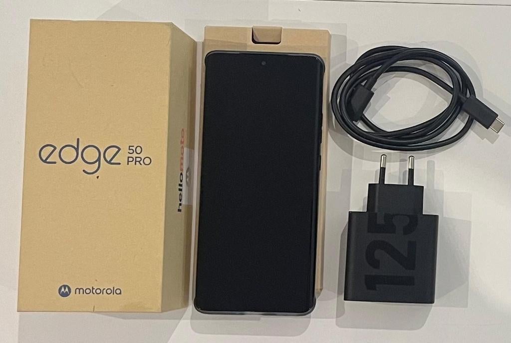 Motorola Edge 50 Pro 512GB - Comme neuf + chargeur 125W, Télécoms, Classique ou Candybar, Comme neuf, Enlèvement, Sans abonnement