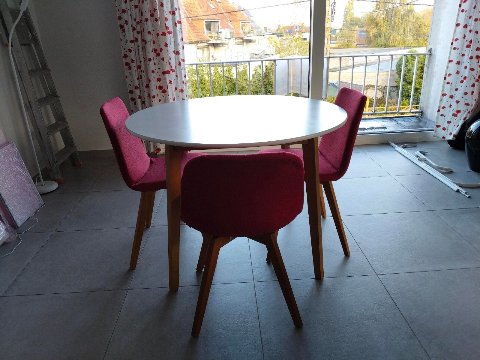 table et chaises de cuisine à vendre, Enlèvement
