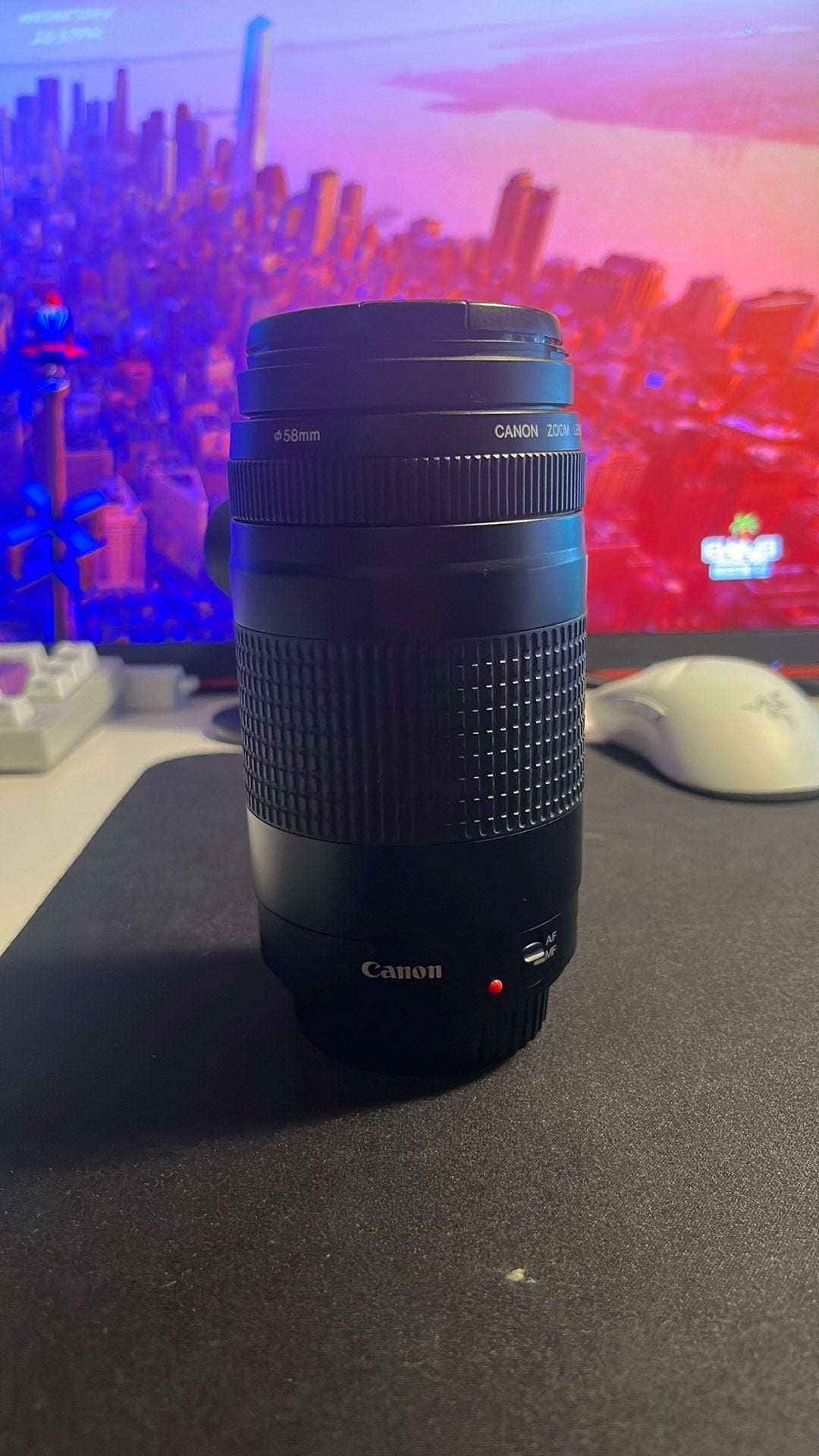 Canon 75-300mm EF 1: 4-5.6, Audio, Tv en Foto, Canon, Ophalen of Verzenden, Zo goed als nieuw, Standaardlens