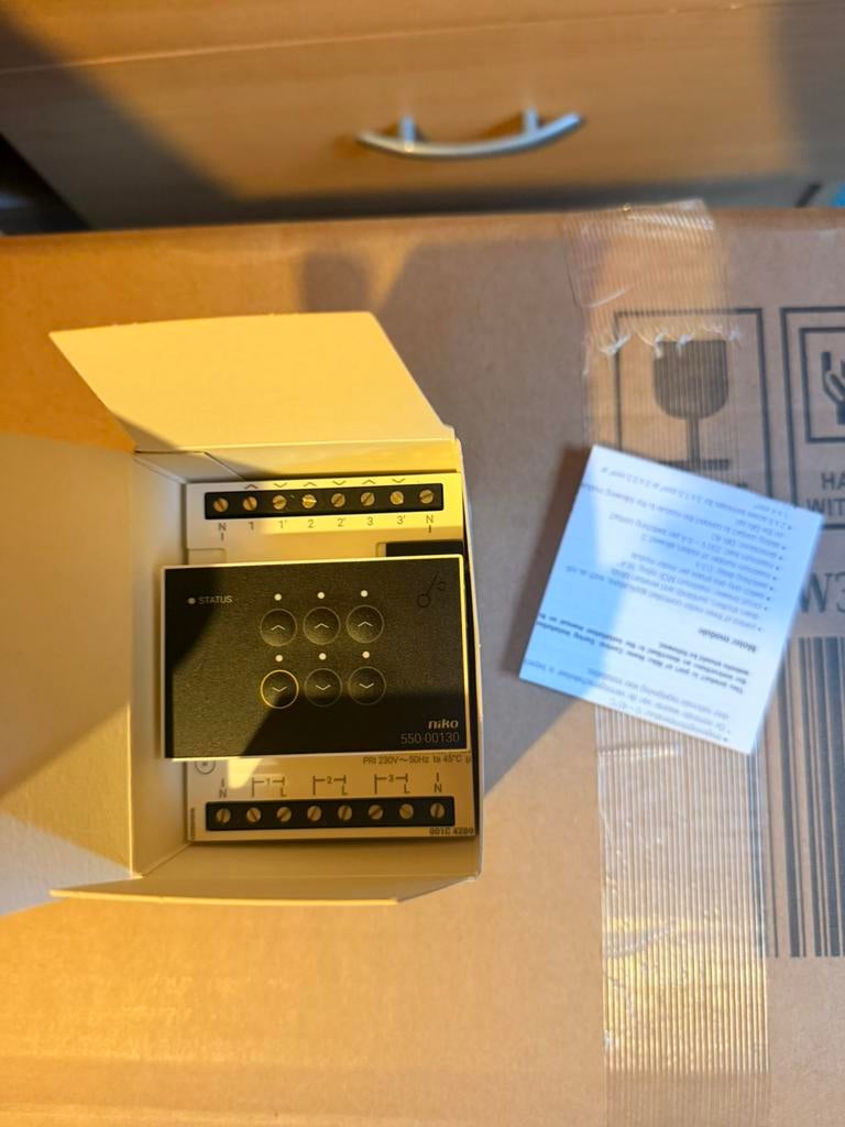 Module niko 550-00130 (volets), Bricolage & Construction, Électricité & Câbles, Enlèvement ou Envoi, Neuf