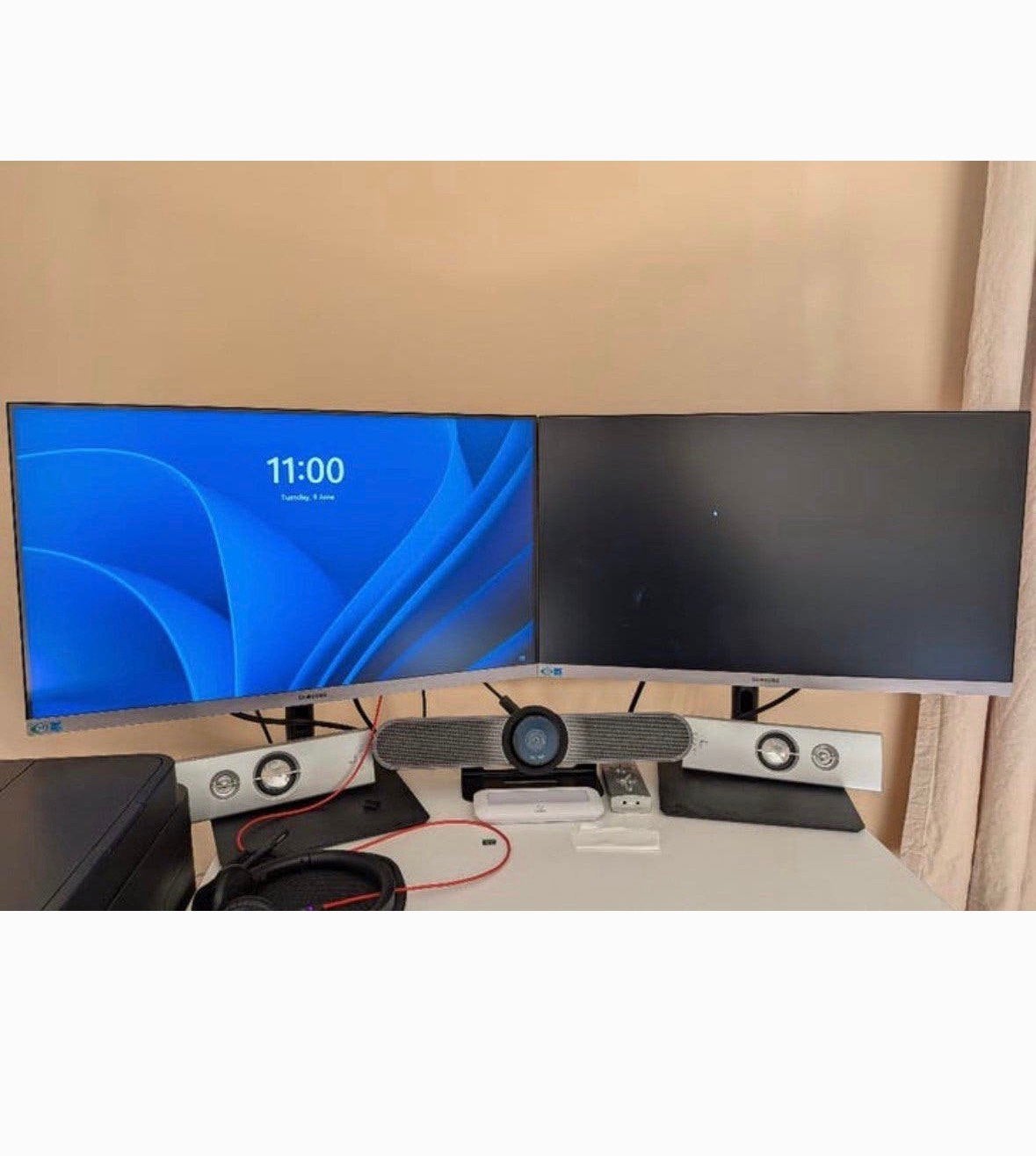 Samsung schermen 2 x 24”, Computers en Software, Monitoren, Ophalen, Zo goed als nieuw, Draaibaar