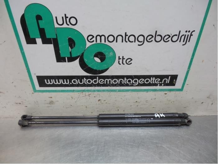 Set Gasdempers Achterklep van een Fiat Punto Grande, Auto-onderdelen, Gebruikt, -, -, Ophalen of Verzenden