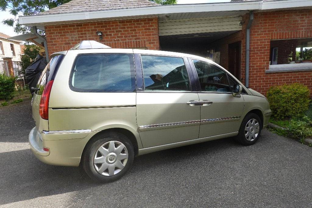 807 PEUGEOT 2.0 FAP, Autos, 100 kW, 8 places, Achat, Beige