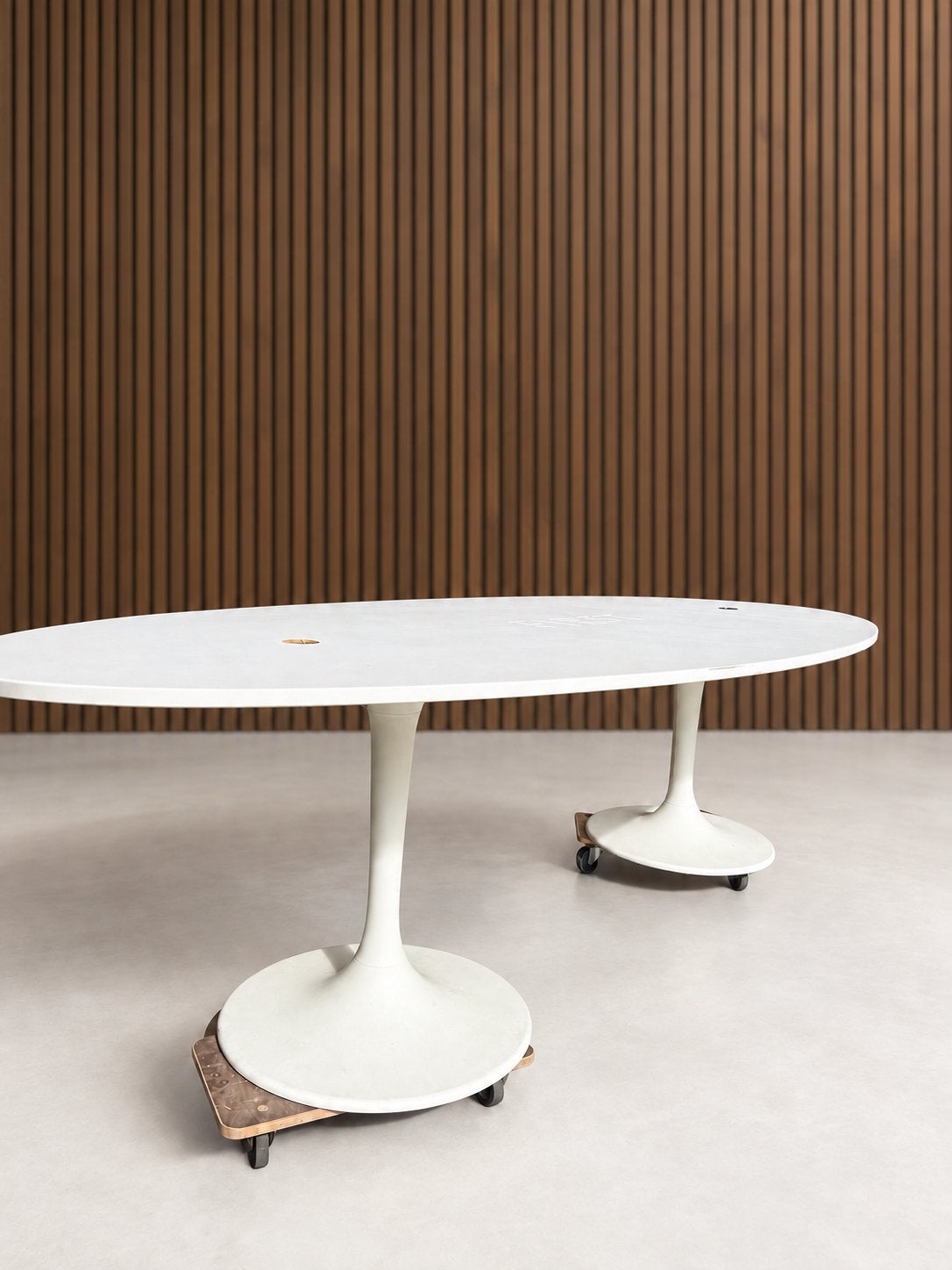Ovalen Eettafel / vergadertafel, Ophalen, Gebruikt