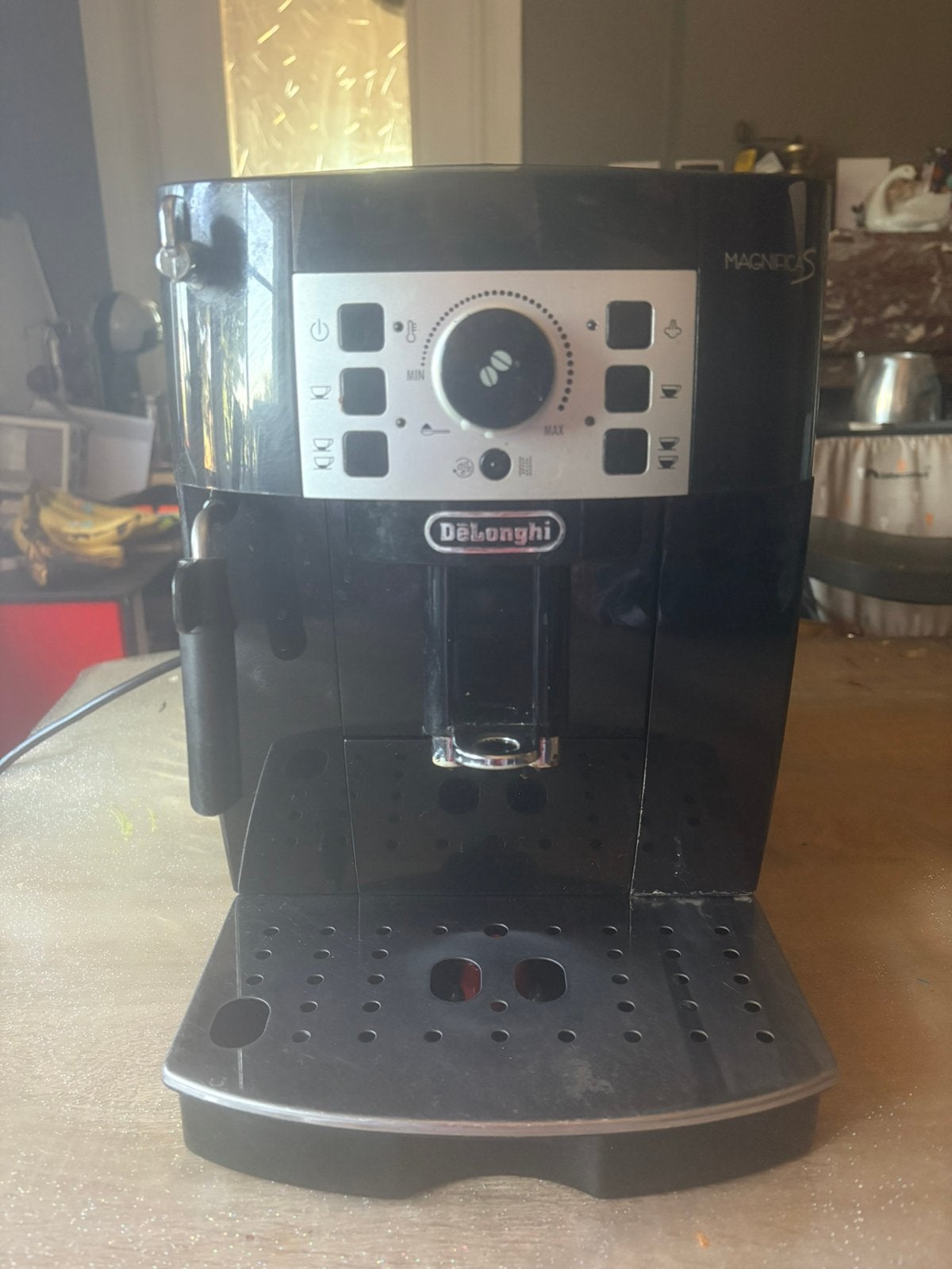 De'Longhi Magnifica S Volautomatische + koffiebonen, Koffiemachine, Gemalen koffie, Zo goed als nieuw, Ophalen