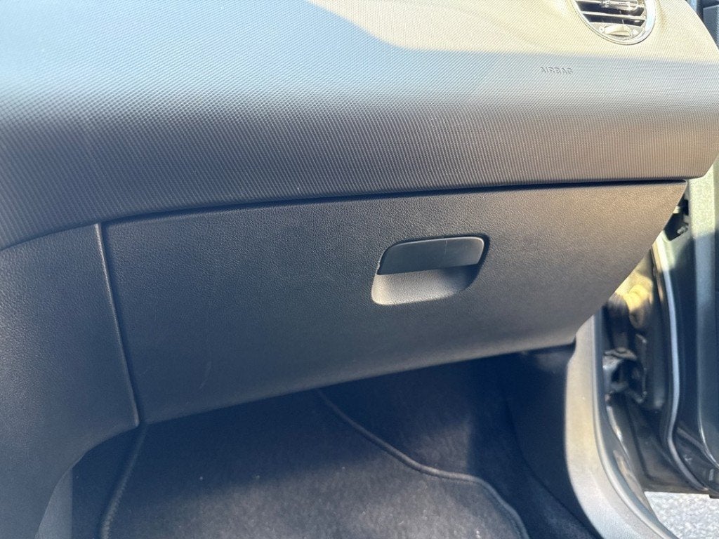 DASHBOARDKASTJE Peugeot 308 (4A / C) (|8226KX|), Kontakt-peugeot@peugeot.com, Gebruikt, Peugeot Deutschland GmbH, Bahnhofsplatz
65423  Rüsselsheim, DE