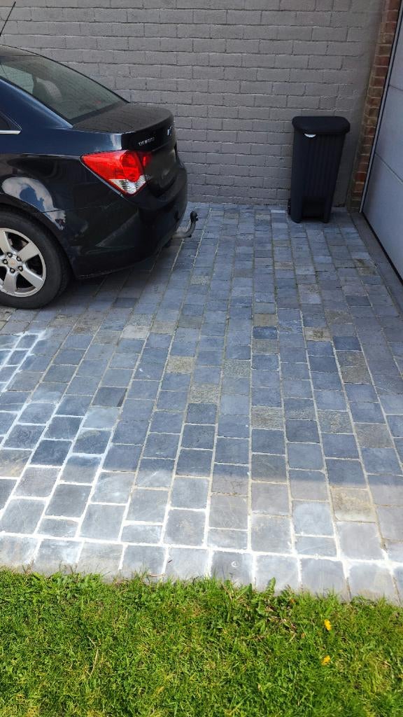 Gratis blauwsteen 25 m2 met voegselrestanten, Ophalen, Gebruikt, Hardsteen, Minder dan 20 cm