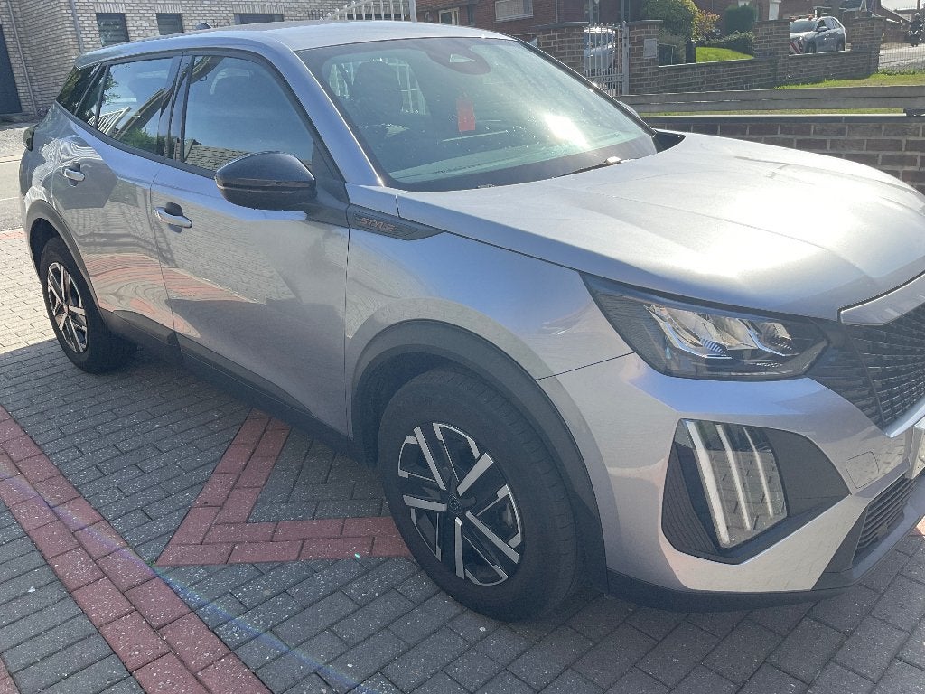 Peujeot 2008 Édition Style 04/2026 13000km, Auto's, Voorwielaandrijving, Euro 6, Particulier, 3 cilinders