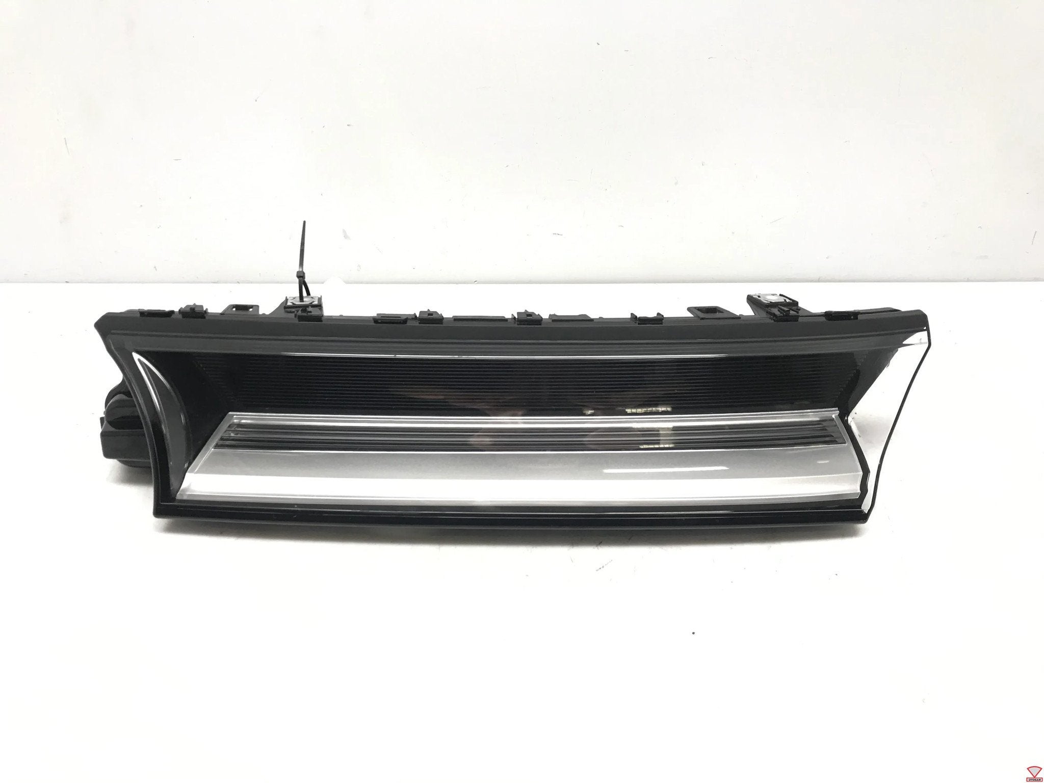 VW Transporter T7 Multivan Lampe LED Grille Liens 7T0941653A, Autos : Pièces & Accessoires, Volkswagen, Volkswagen AG, Vw@volkswagen.de