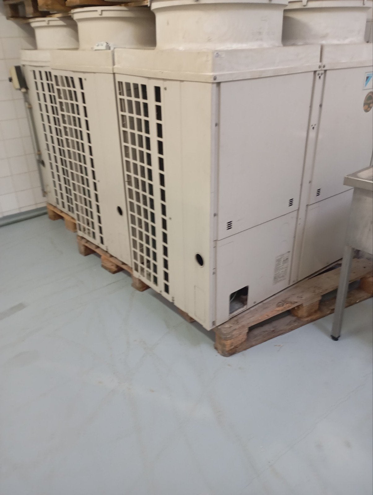 climatisation centralisé, Electroménager, Enlèvement, Utilisé, Ventilateur de plafond, Refroidissement et Déshumidification