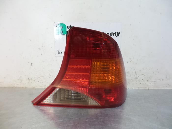Feu arrière droit d'un Ford Focus (Focus 98-), Autos : Pièces & Accessoires, Éclairage, -, 3 mois de garantie, -, -