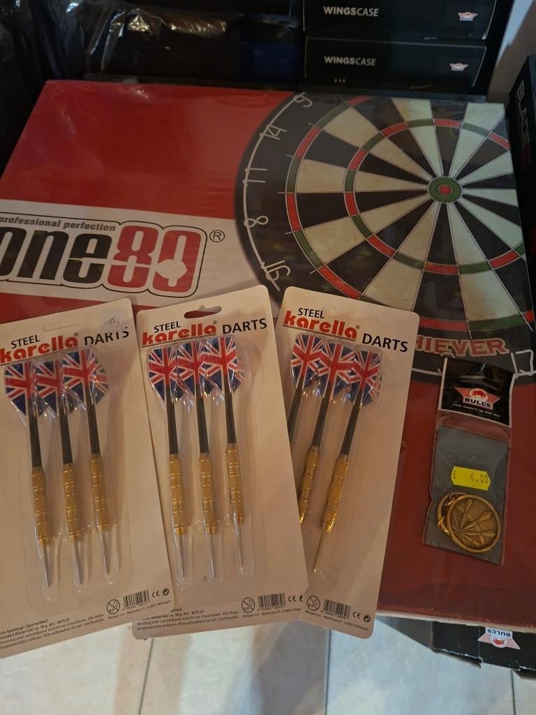 Dit startersset voor slechts 35 euro !, Sport en Fitness, Darts, Ophalen, Nieuw, Dartbord met pijlen