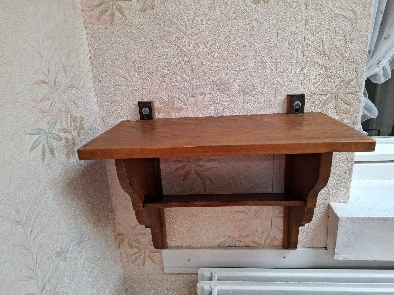 Massief houten wandrekje, Maison & Meubles, Accessoires pour la Maison | Porte-journaux & Porte-revues, Enlèvement