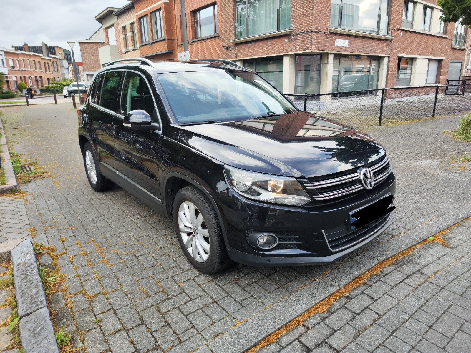 Volkswagen tiguan 2.0 TDI euro 6 bj 2016 107 dkm, Autos, Volkswagen, Cuir, Achat, Entreprise, Boîte manuelle