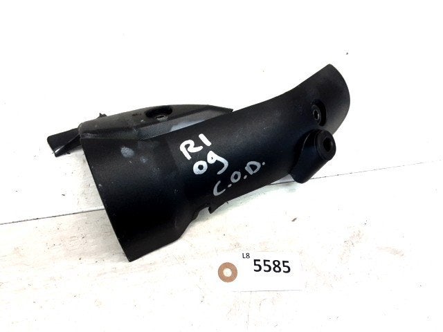 R1 2009 - 2010 Yamaha Cover Cover over demper D1-48142