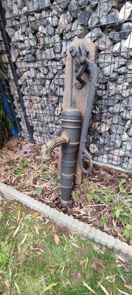 Pompe à eau décorative ancienne, Jardin & Terrasse, Enlèvement
