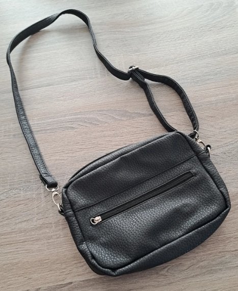 Zwart tasje in kunstleer, Handtassen en Accessoires, Tassen | Damestassen, Ophalen of Verzenden, Gebruikt, Zwart, Handtas